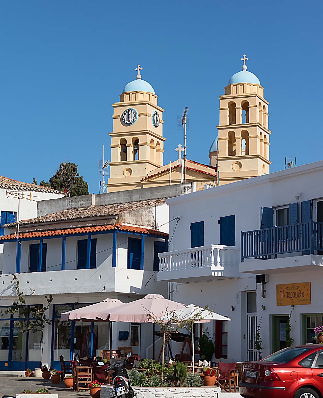 Ο γραφικός οικισμός της Δρυοπίδας στην Κύθνο